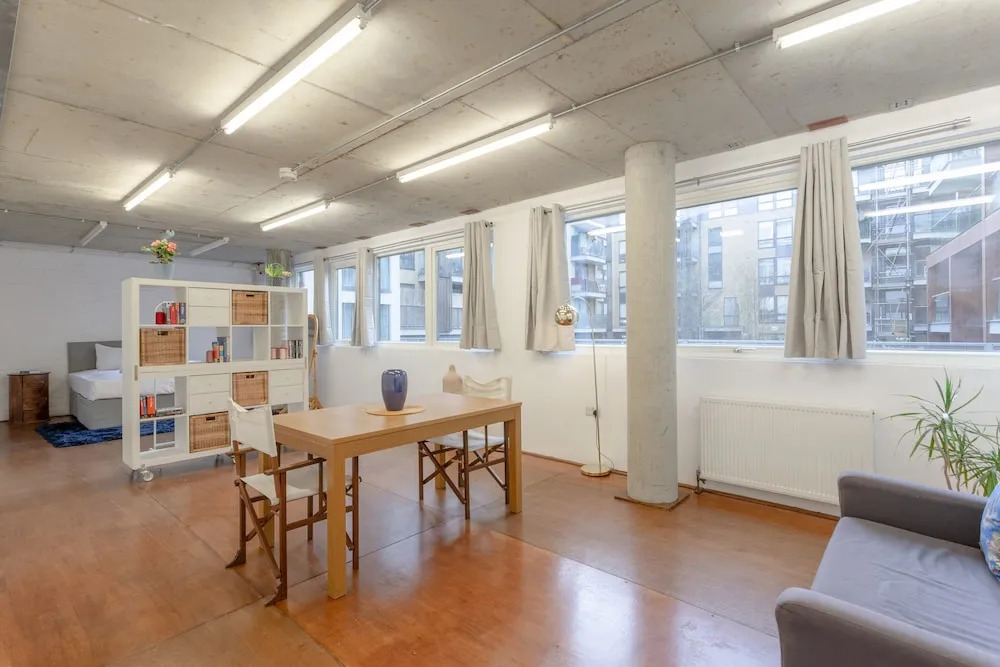 Bright Flat Near Shoreditch