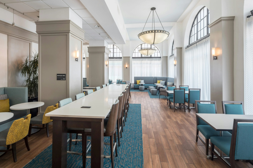 Hampton Inn & Suites Atlanta-Downtown