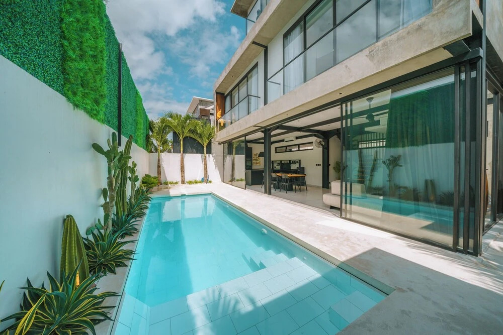 Villa Vantage 2