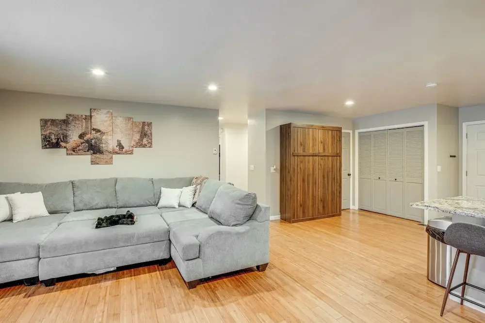 Ski & Board in South Lake Tahoe! Updated Home