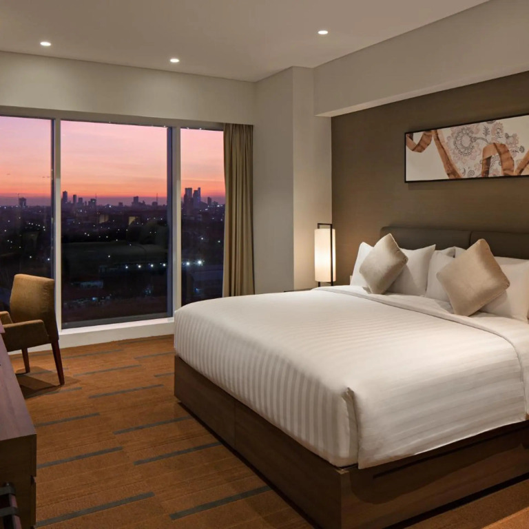 Oakwood Hotel & Residence Surabaya