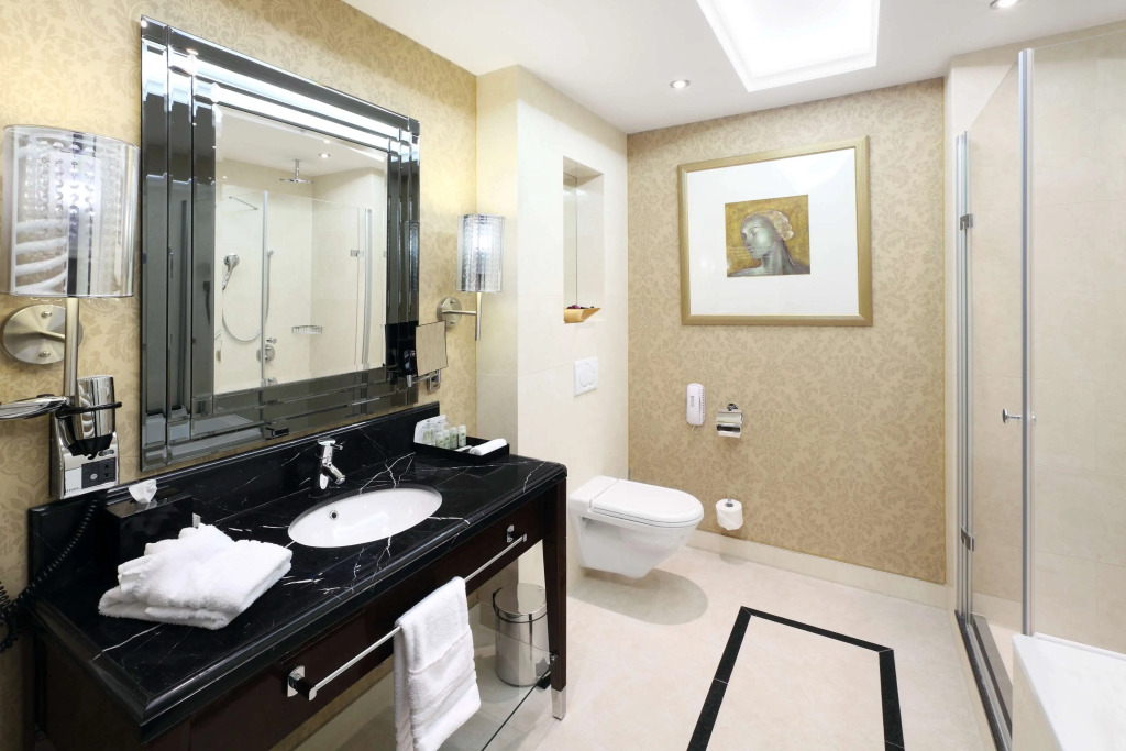 Hotel KINGS COURT