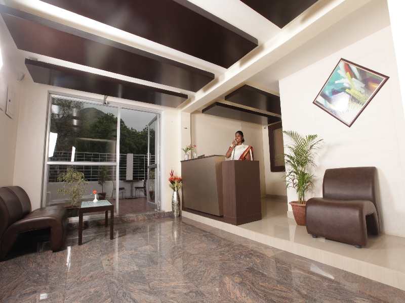 Aakash Inn Tiruvannamalai