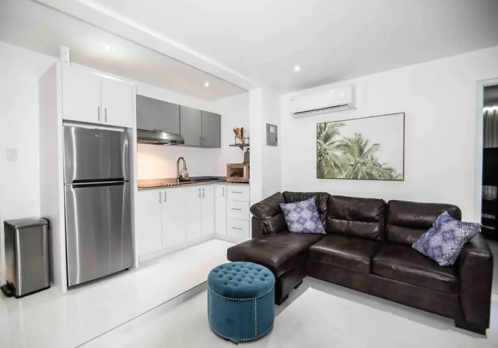Modern 2BR with KingBed in Heart of Isla Verde Ave