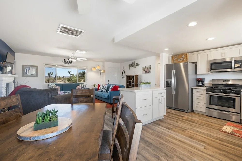Horseshoe House - Hot Tub, Bbq And Fire Pit! 4 Bedroom Home by RedAwning