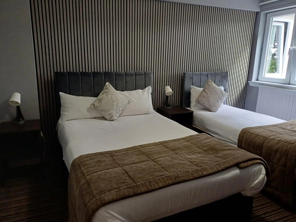 Kings Park Hotel