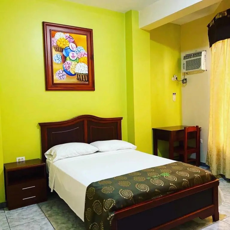 D’ RUIZ HOTEL