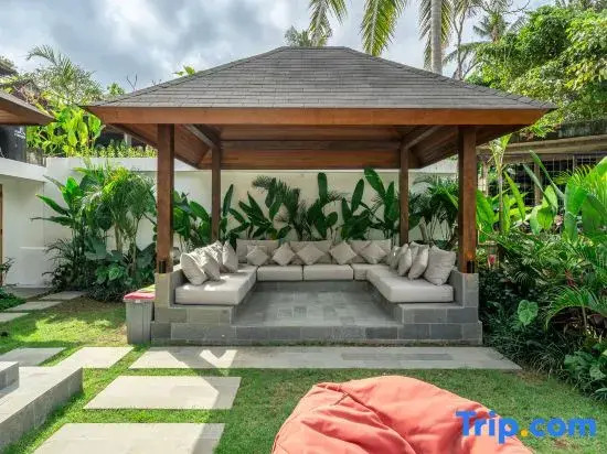 Verona by DH - Jungle Retreat with Private Pool & Gazebo