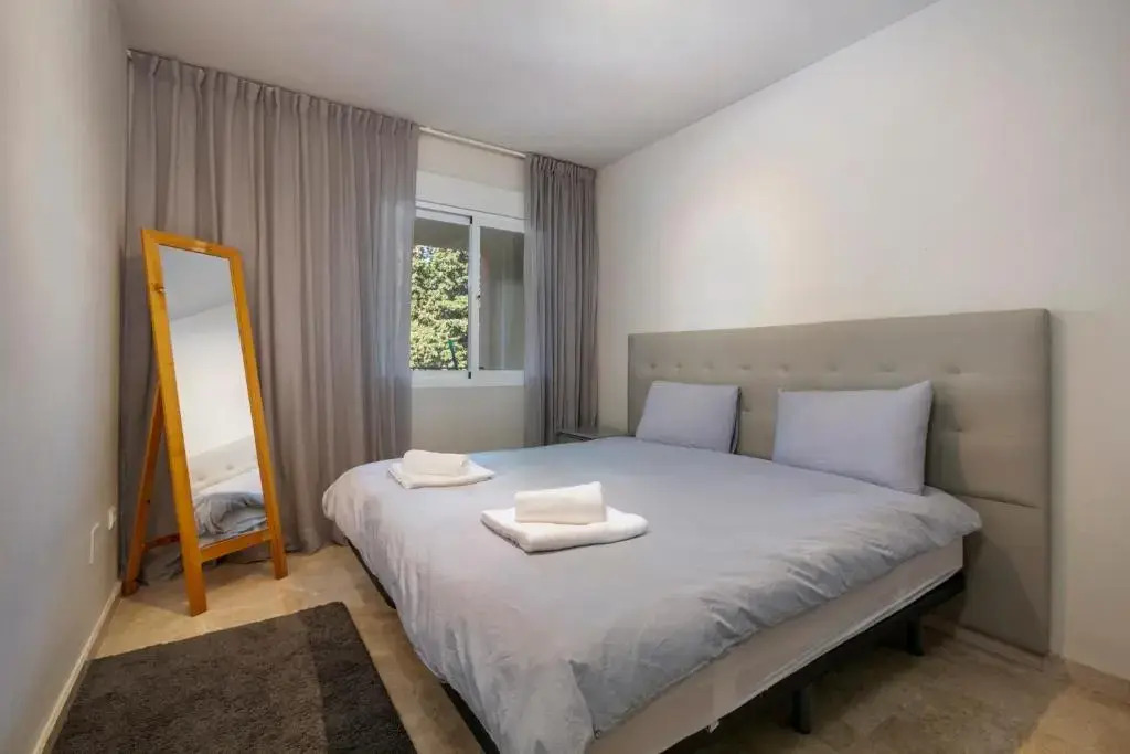 Excellent location 2 bed Apt in Puerto Golf RDR244