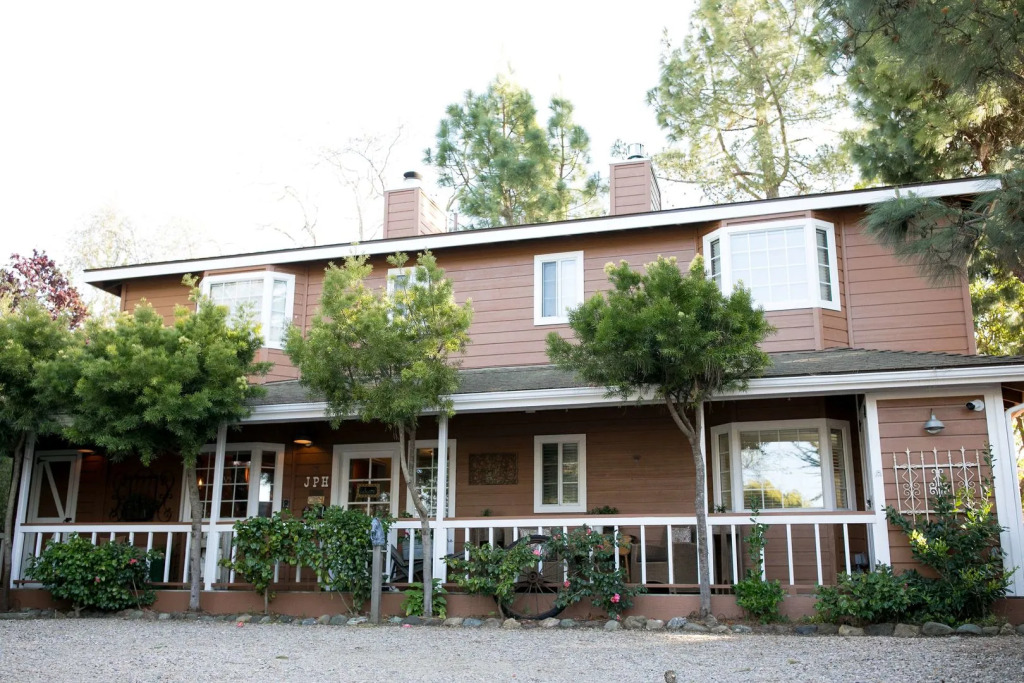 J Patrick Inn