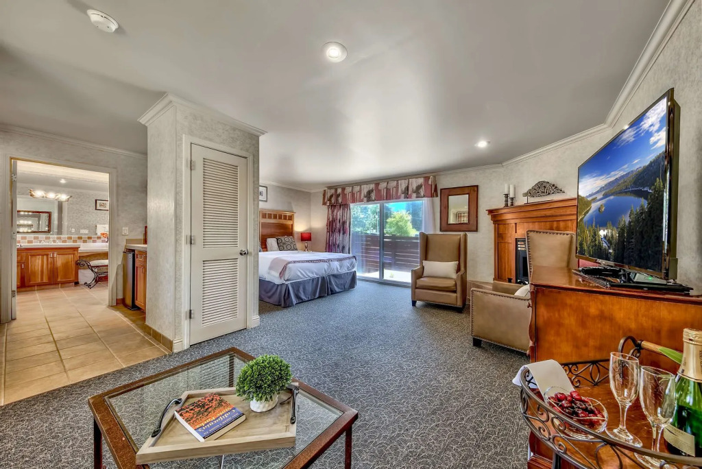 Forest Suites Resort at the Heavenly Village