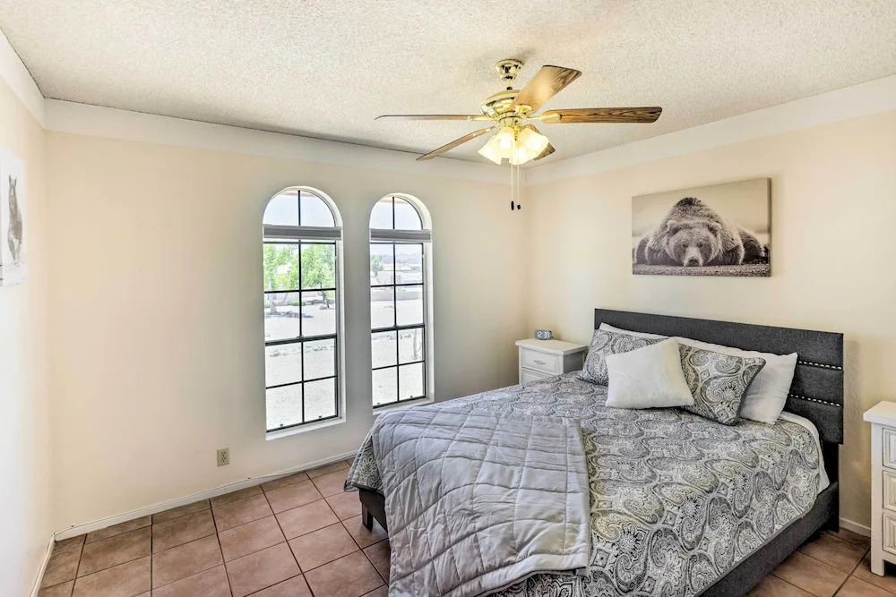 3 Mi to Marina: Lake Havasu Home w/ Heated Pool