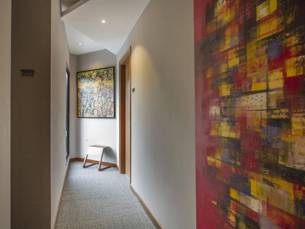 Sawana Suites