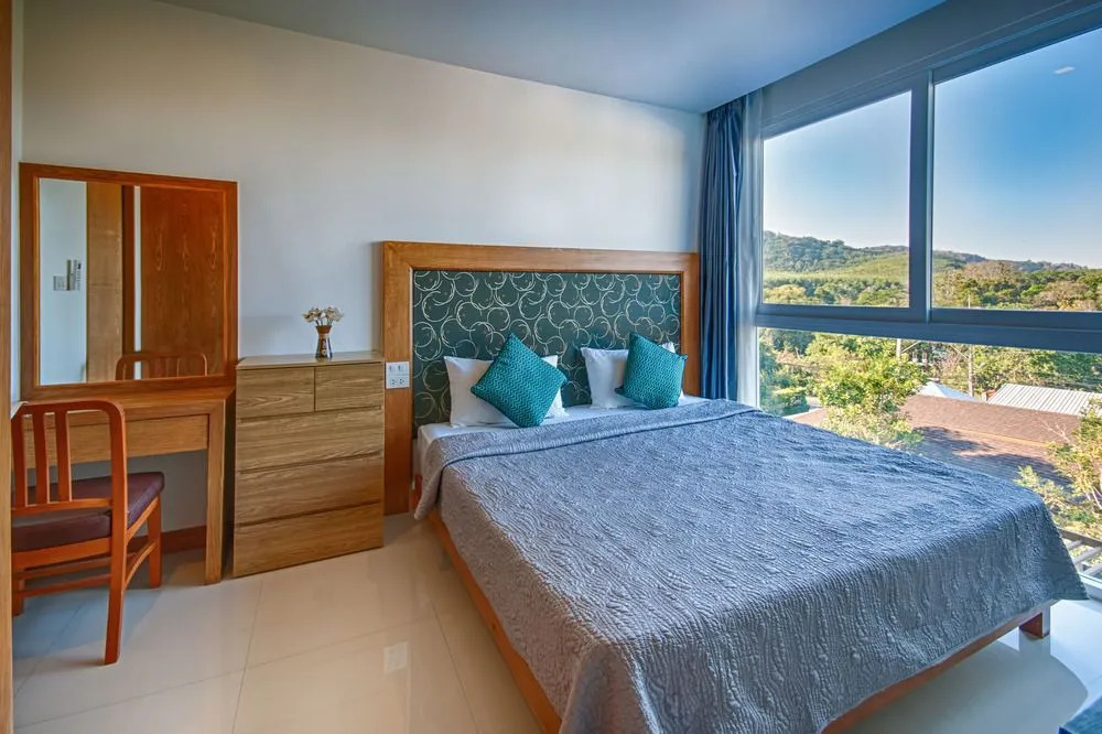 Peaceful 1-Bedroom Apartment at Saiyuan Buri Condominium