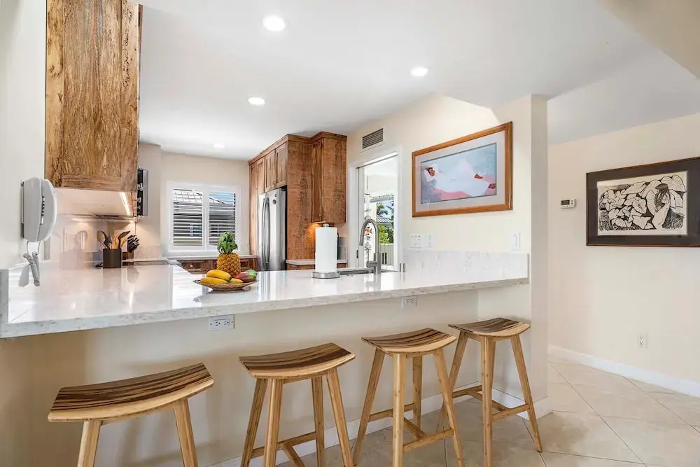 Top Floor Rental - Ocean Views - Vrkcv