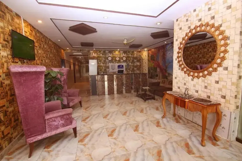 Hotel Premier one Johar Town Lahore Pakistan