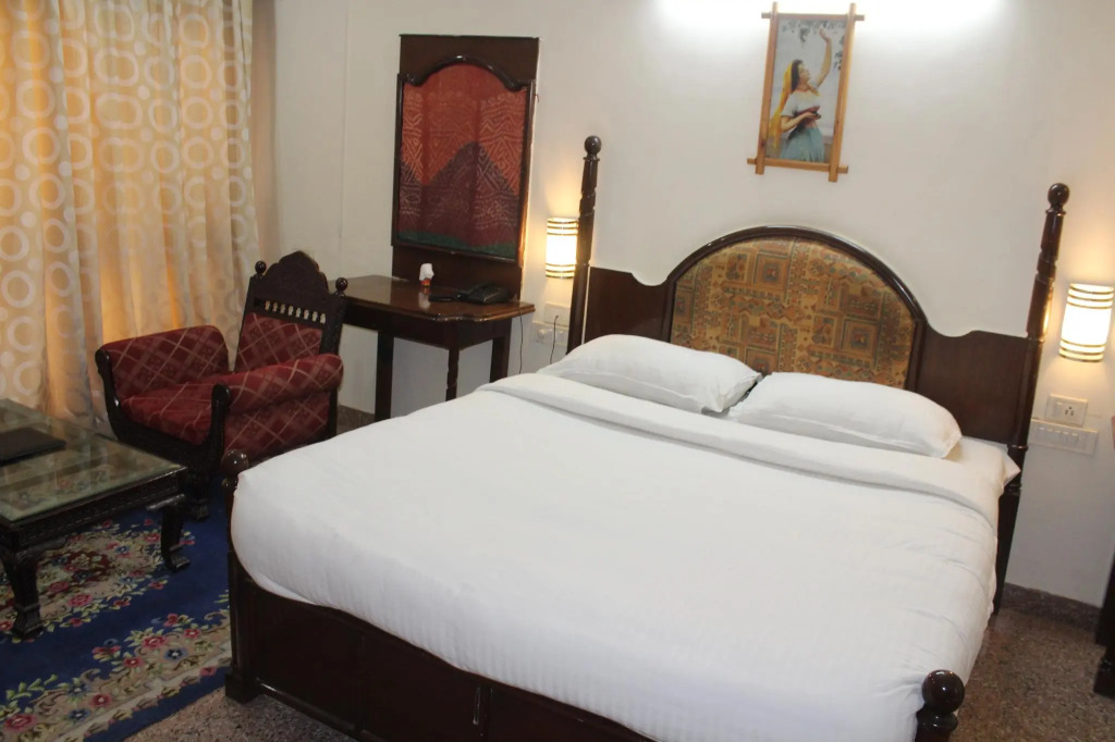 Mahadev Palace