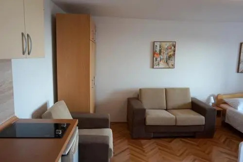 Apartments Krš Medinski