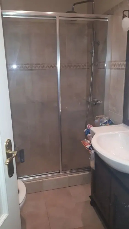 Quiet Single Room in Valencia, With Large Terrace for Pets
