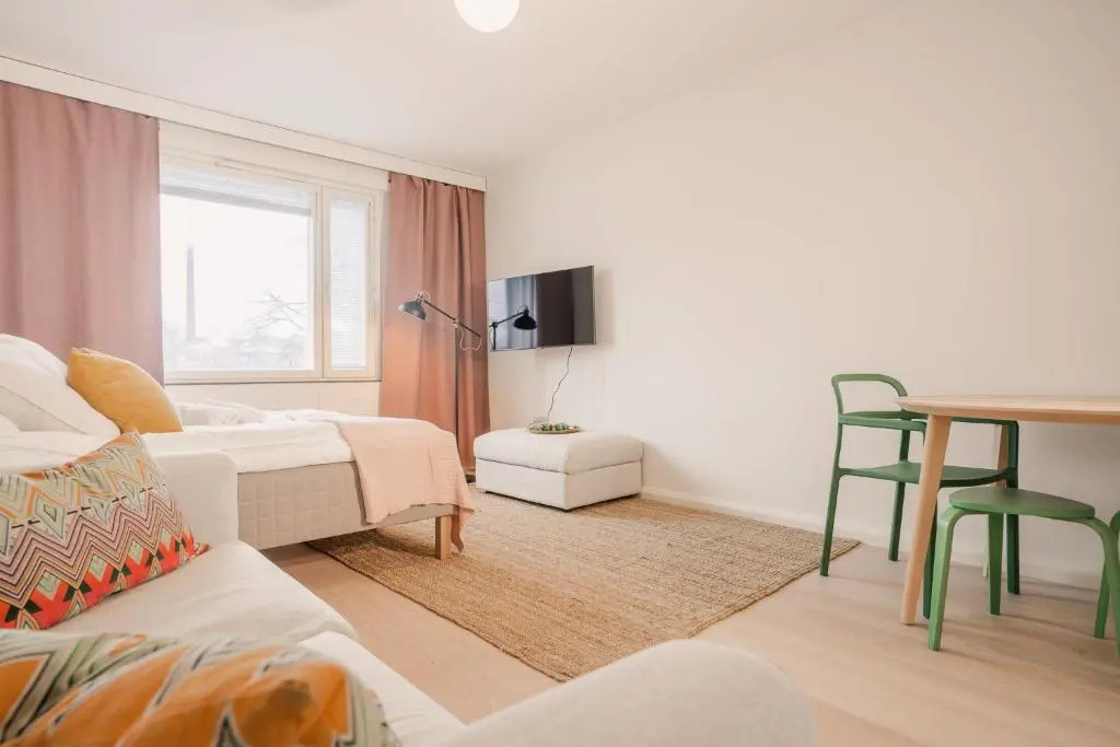 Fresh studio with balcony in central Turku