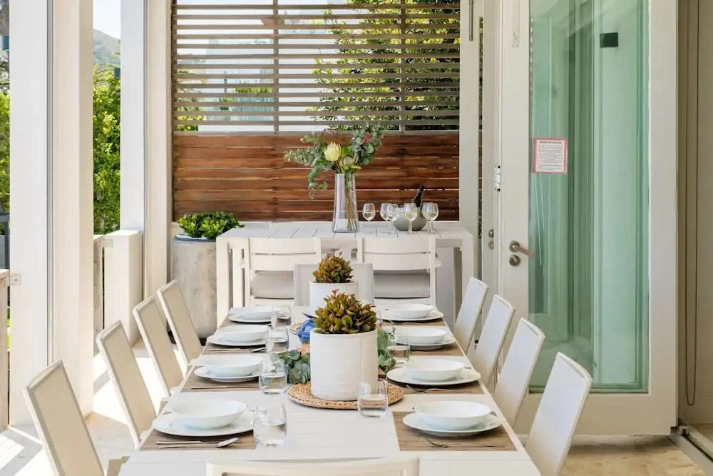 Stylish Family Villa w Pool Garden Putt-putt Villa Olivier