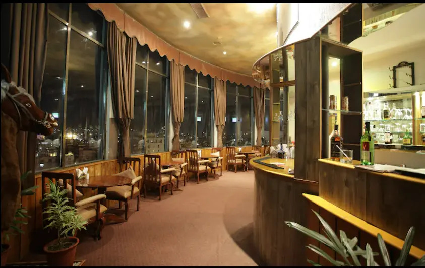 Hotel Om Tower