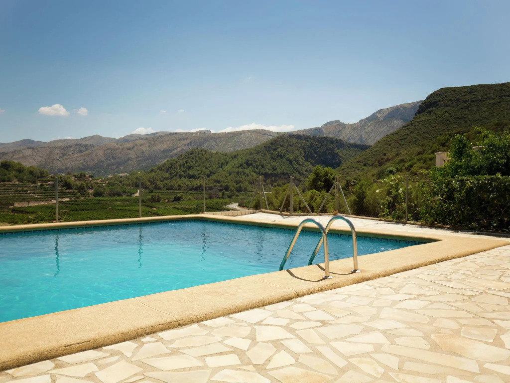 Pleasant Villa in Adsubia-Forna with Swimming Pool