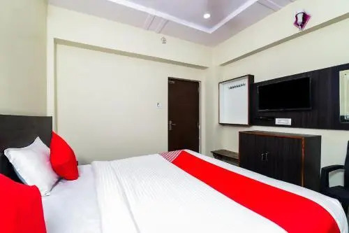 OYO 27635 Hotel Haripriya