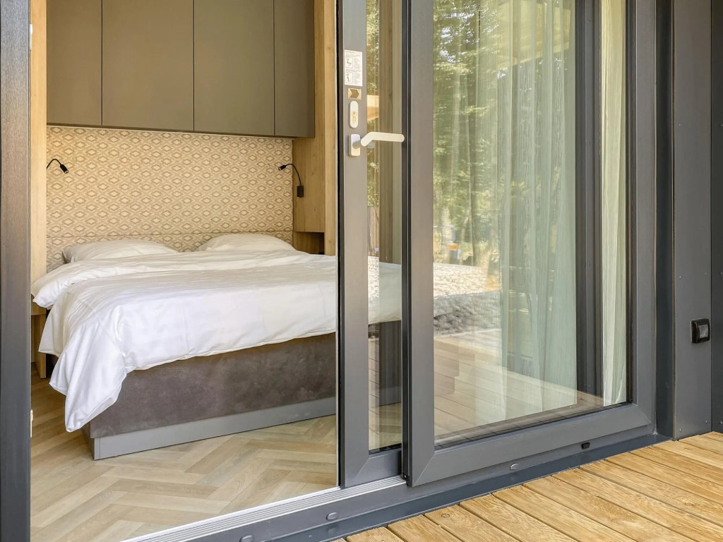 Modern chalet with air conditioning, in a holiday park, in a natural environment