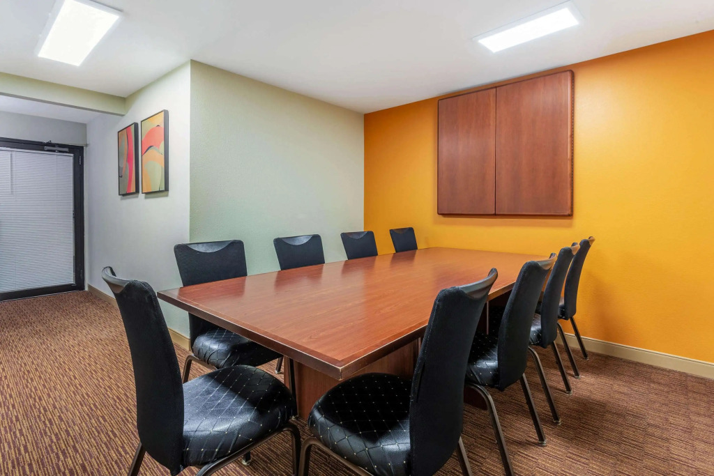 La Quinta by Wyndham Chicago Tinley Park