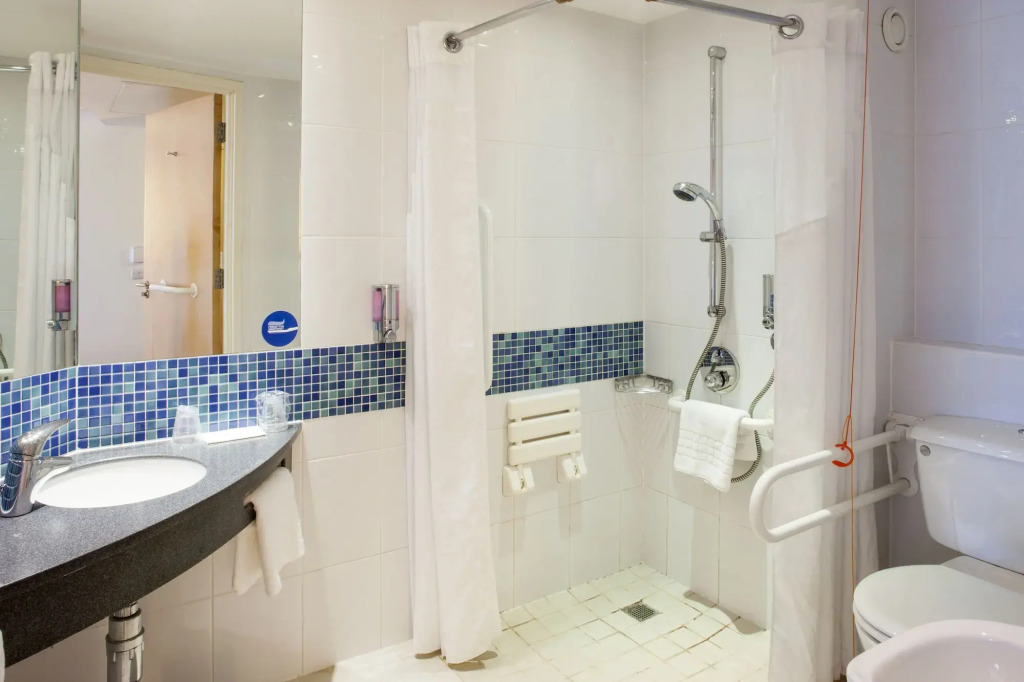 Holiday Inn Express London Stansted Airport by IHG