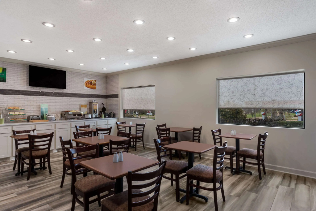 Quality Inn & Suites Pearl-Jackson