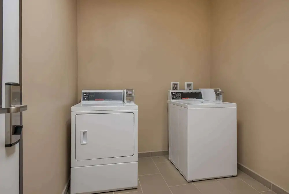 MainStay Suites