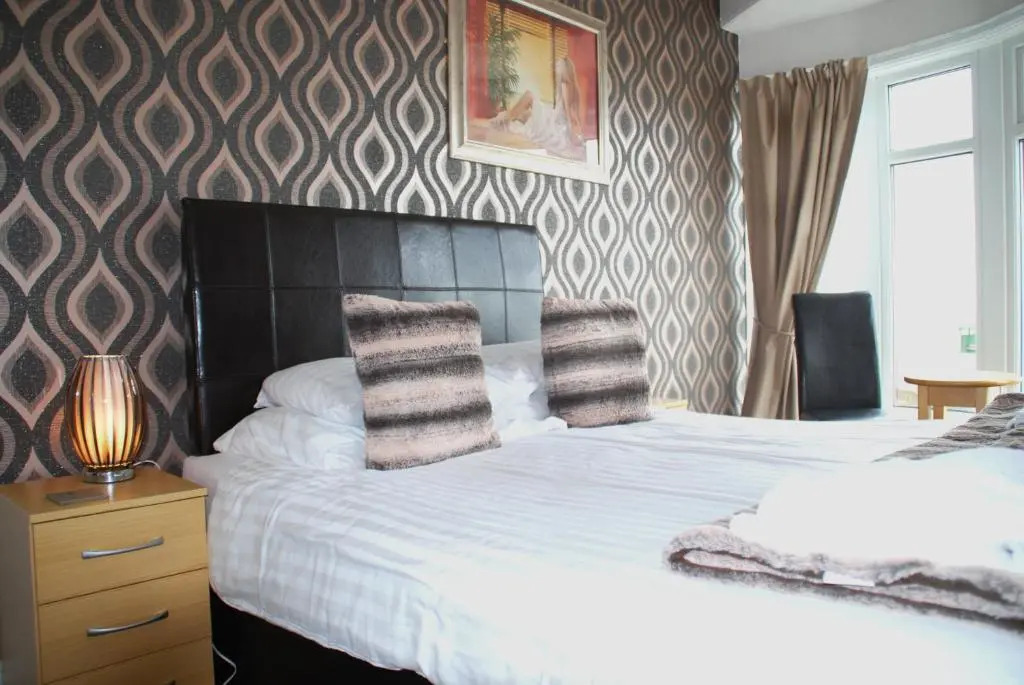 Brincliffe Hotel