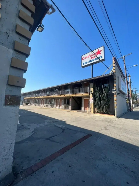 Goldstar Inn