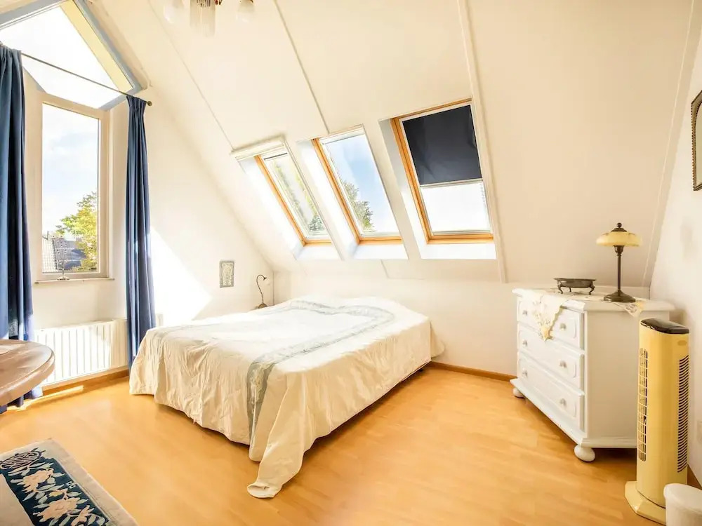 Comfy holiday home in Hoorn with French balcony