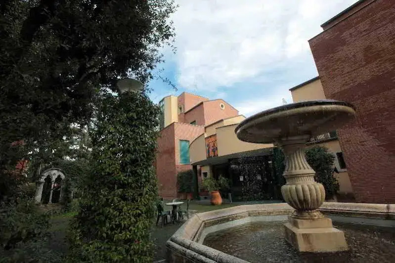 Kaire Hotel