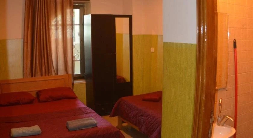 New Palm Hotel & Hostel
