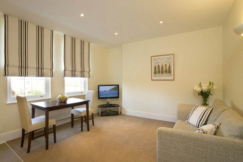 SACO Reading Castle Crescent