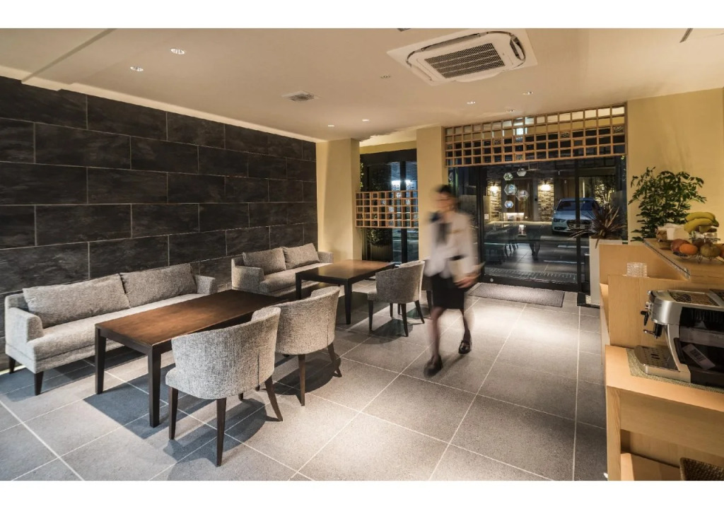 Kyoto Shinmachi Rokkaku Hotel grandereverie