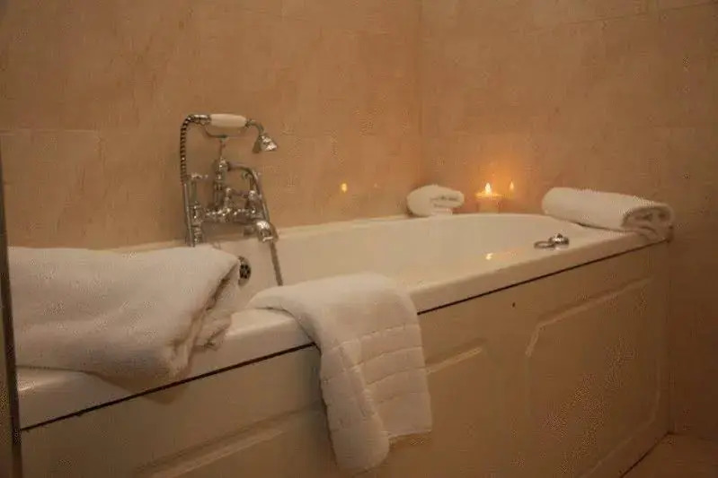 Lake Lodge Guesthouse