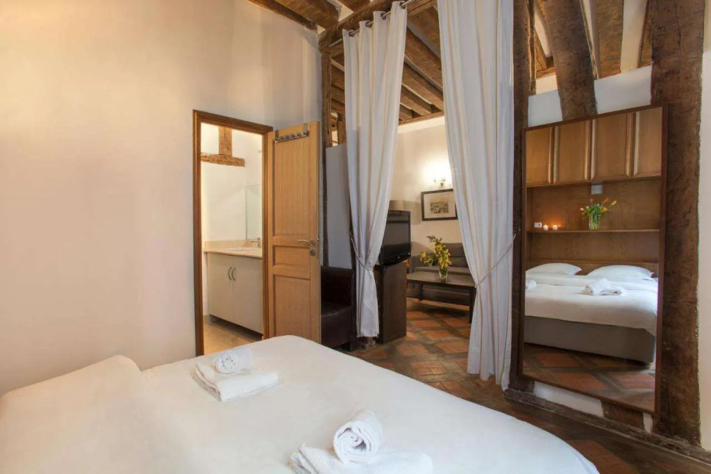 Gregoire Apartment