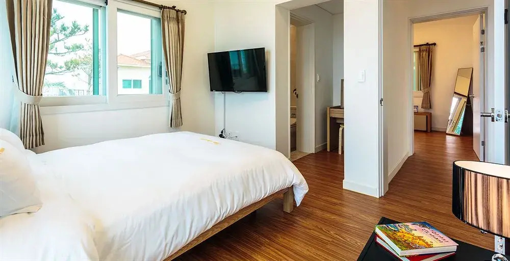 Jeju Viashinum Pension