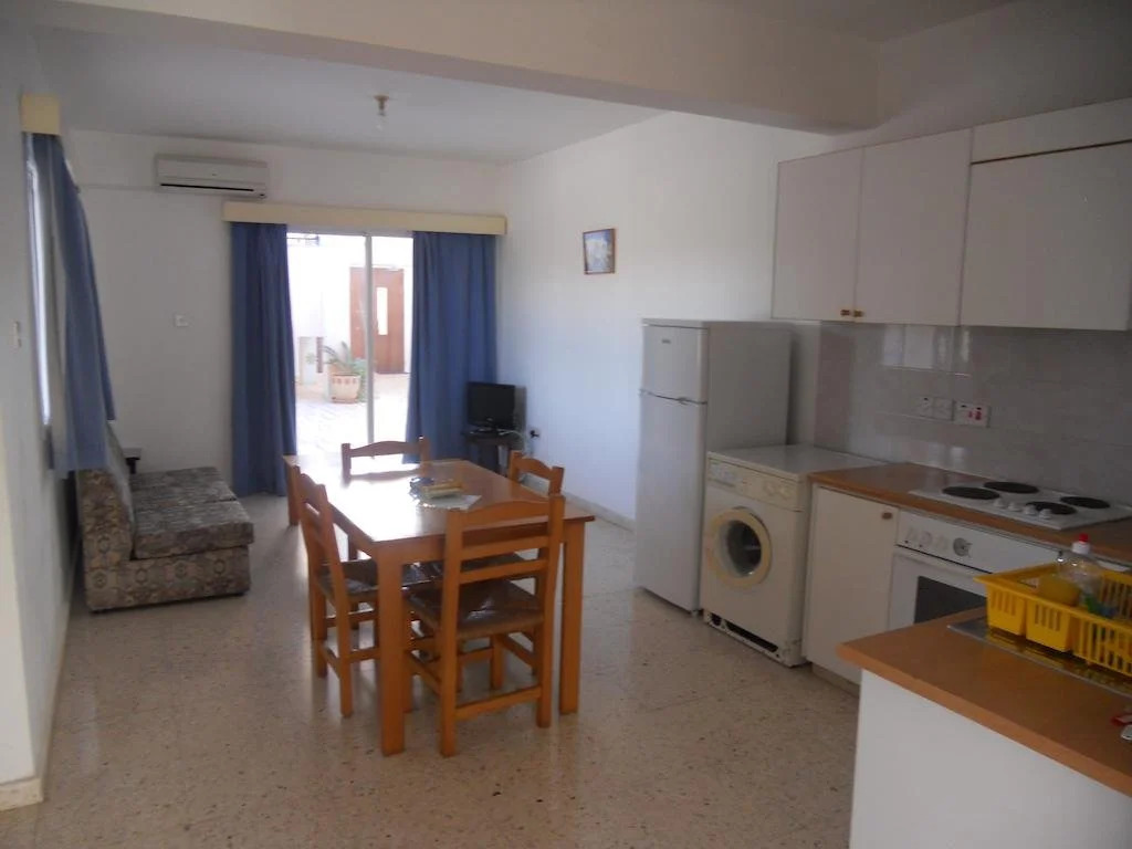 Ouloupia Apartments