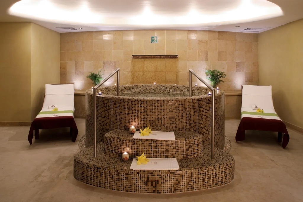 Emporio Ixtapa - with Optional All Inclusive