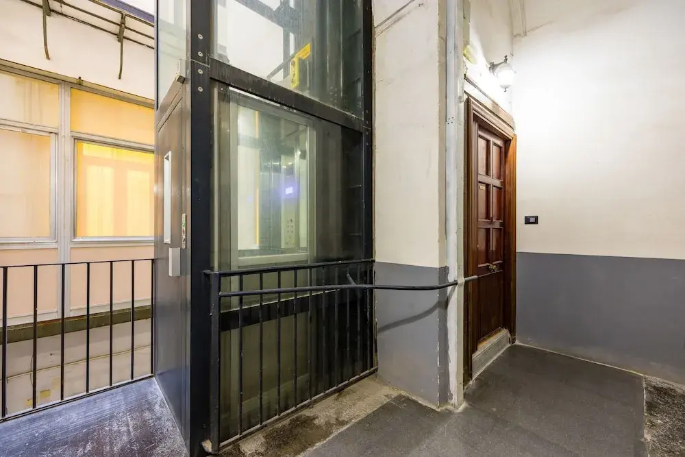 Modern Family Spacious Apartment Near Toledo