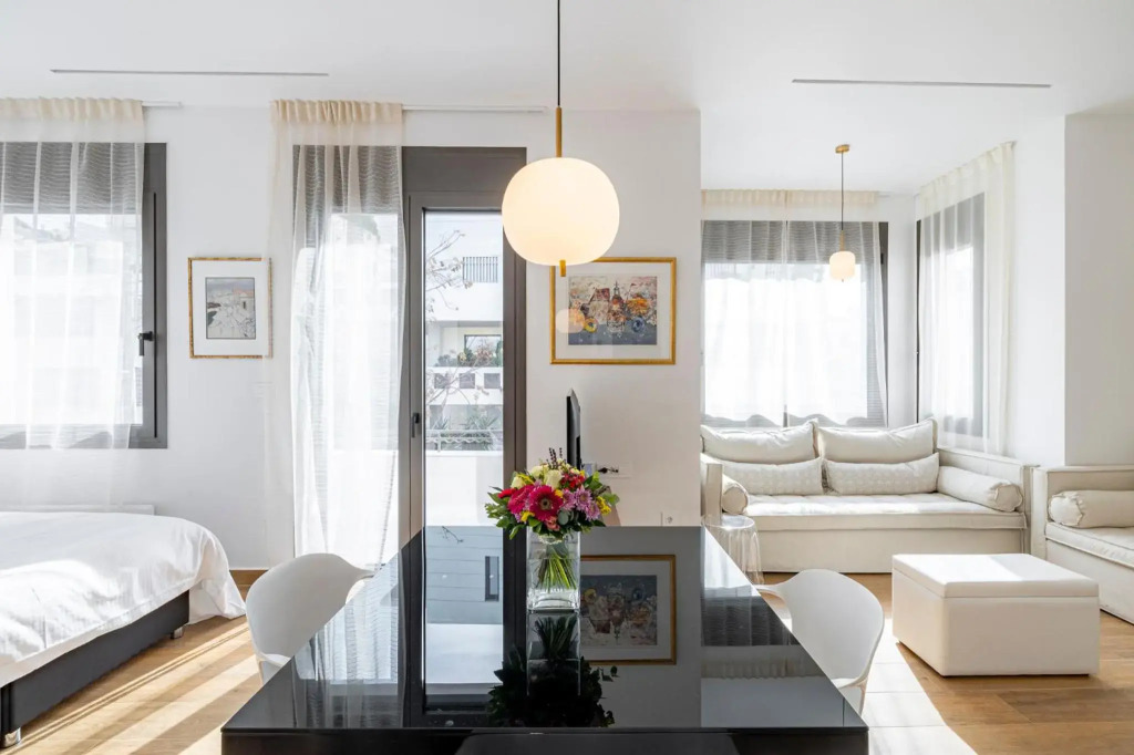 301- HiEndAccomodation-TopLocation