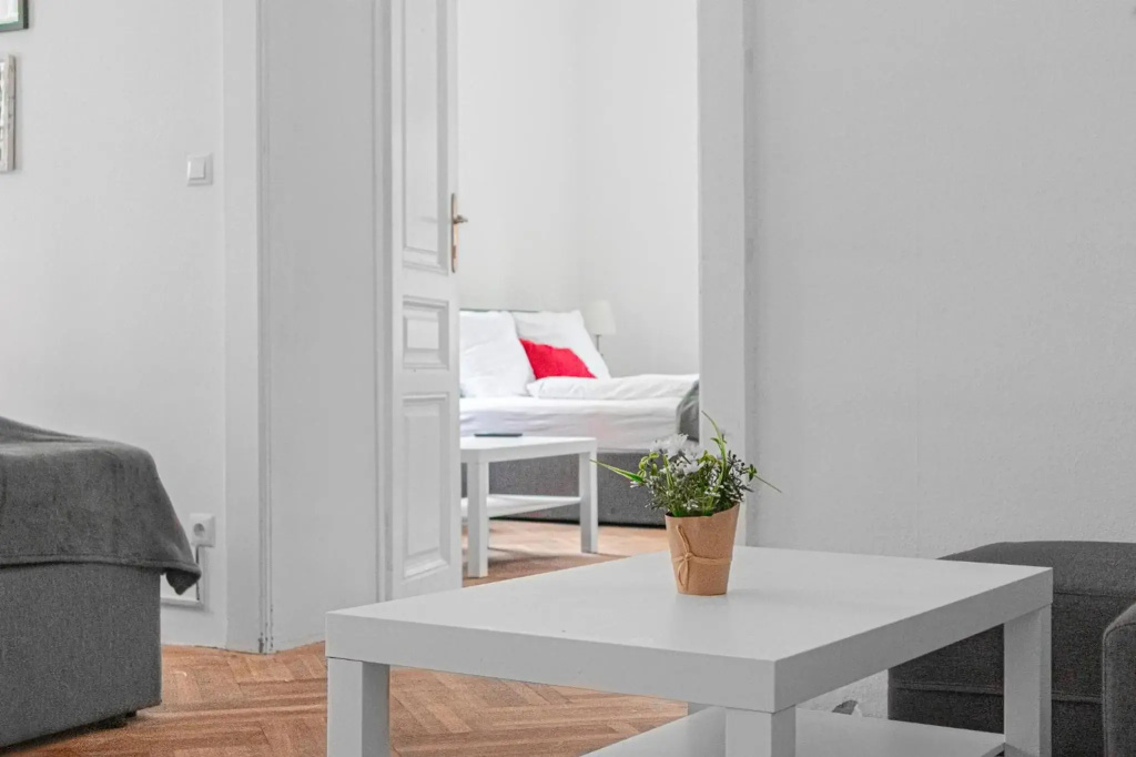 Joyful Apartments at Superb Location near AKH Hospital