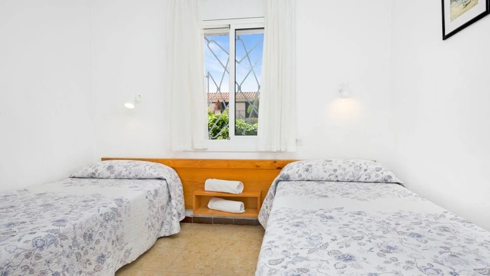 Apartment - 2 Bedrooms with Pool - 107156
