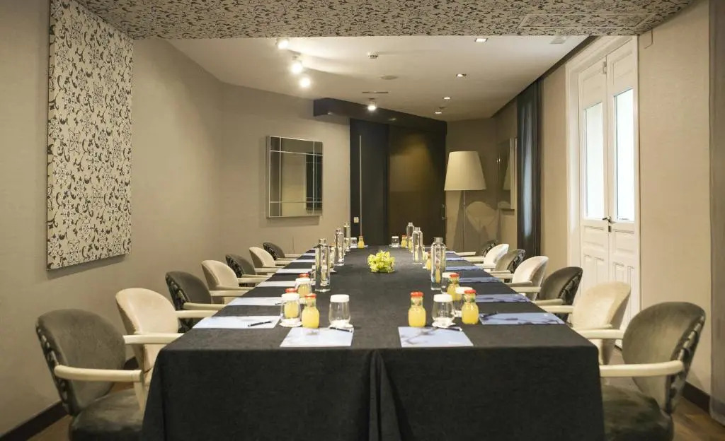 Hospes Puerta de Alcalá, a Member of Design Hotels
